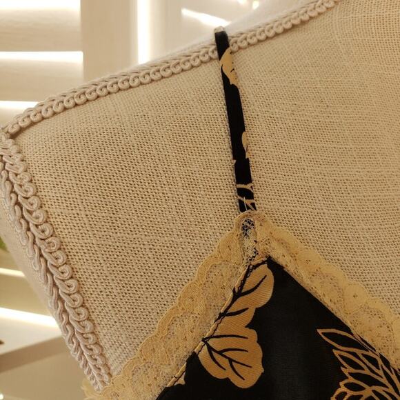 VICTORIA SECRET BLACK/BEIGE LACE LINGERIE SIZE L - Picture 9 of 12